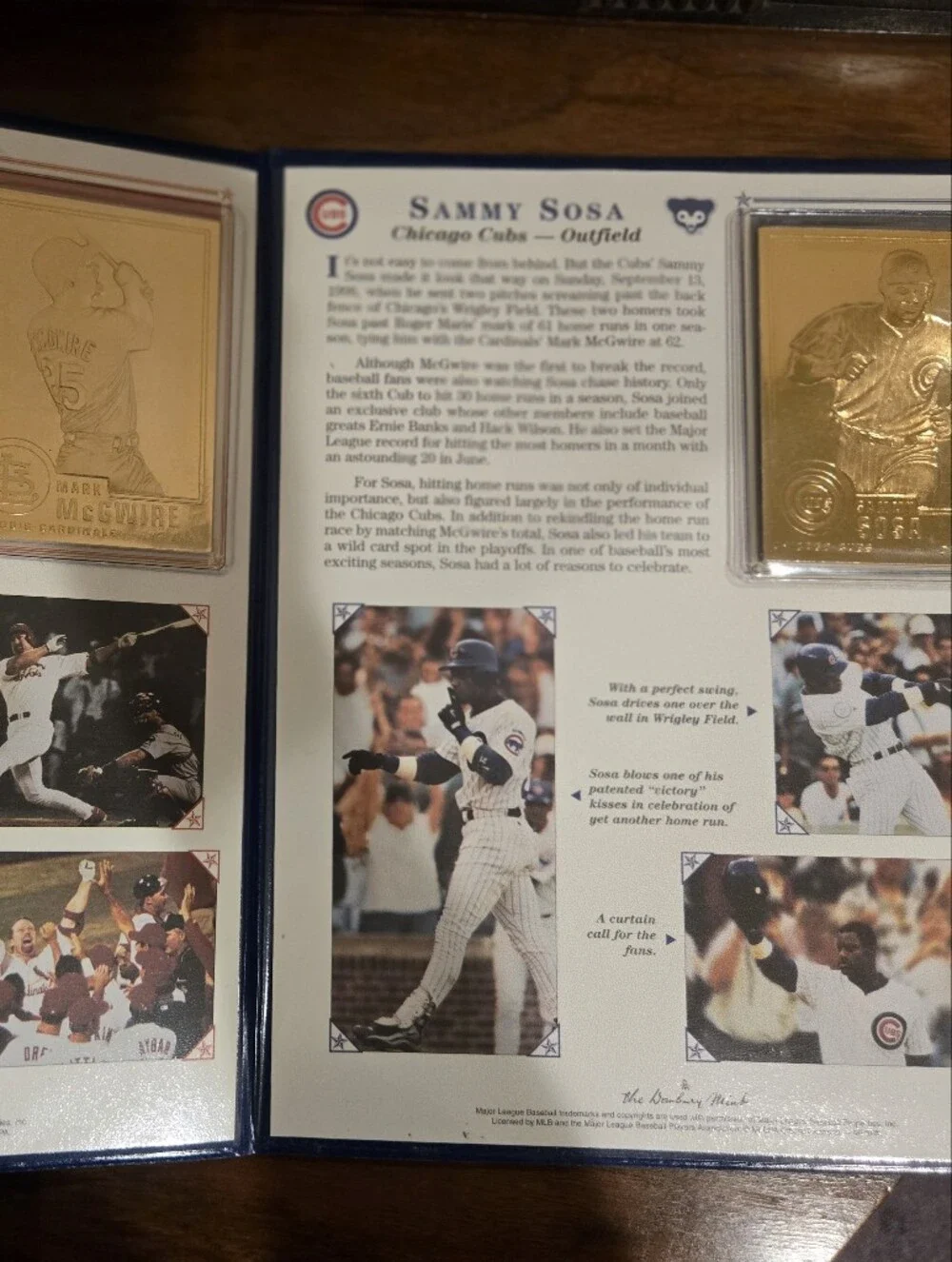 Danbury Mint Navy & Gold Mark McGwire & Sammy Sosa 1998 Trading Card Binder